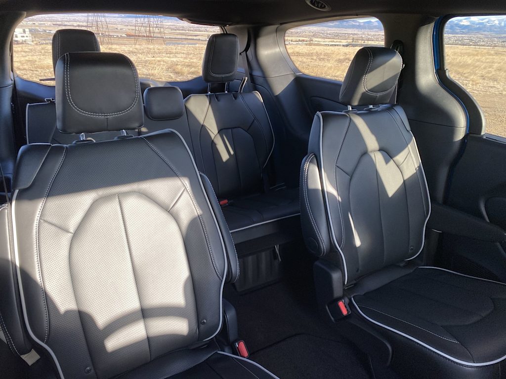 Thumbnail: 2026 Chrysler Pacifica - 35