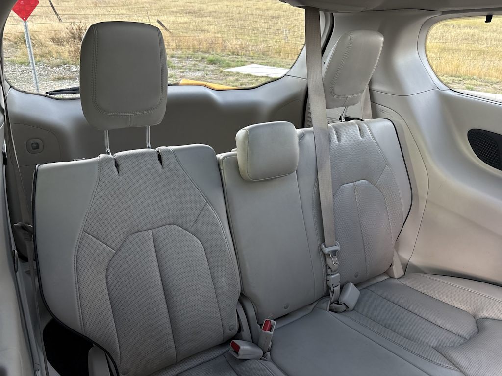 Thumbnail: 2021 Chrysler Pacifica - 8