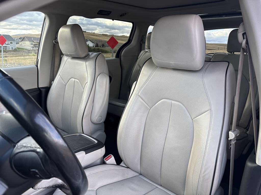 Thumbnail: 2021 Chrysler Pacifica - 7