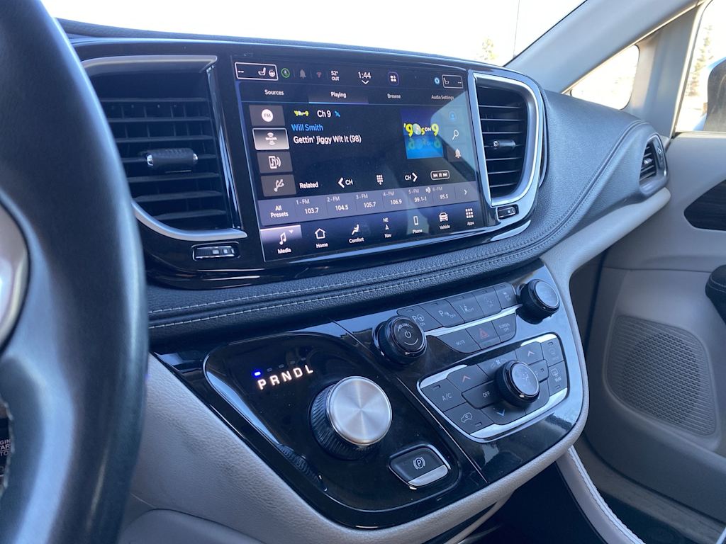 Thumbnail: 2023 Chrysler Pacifica - 7