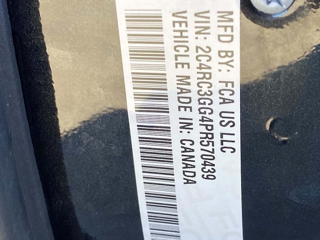 Thumbnail: 2023 Chrysler Pacifica - 9