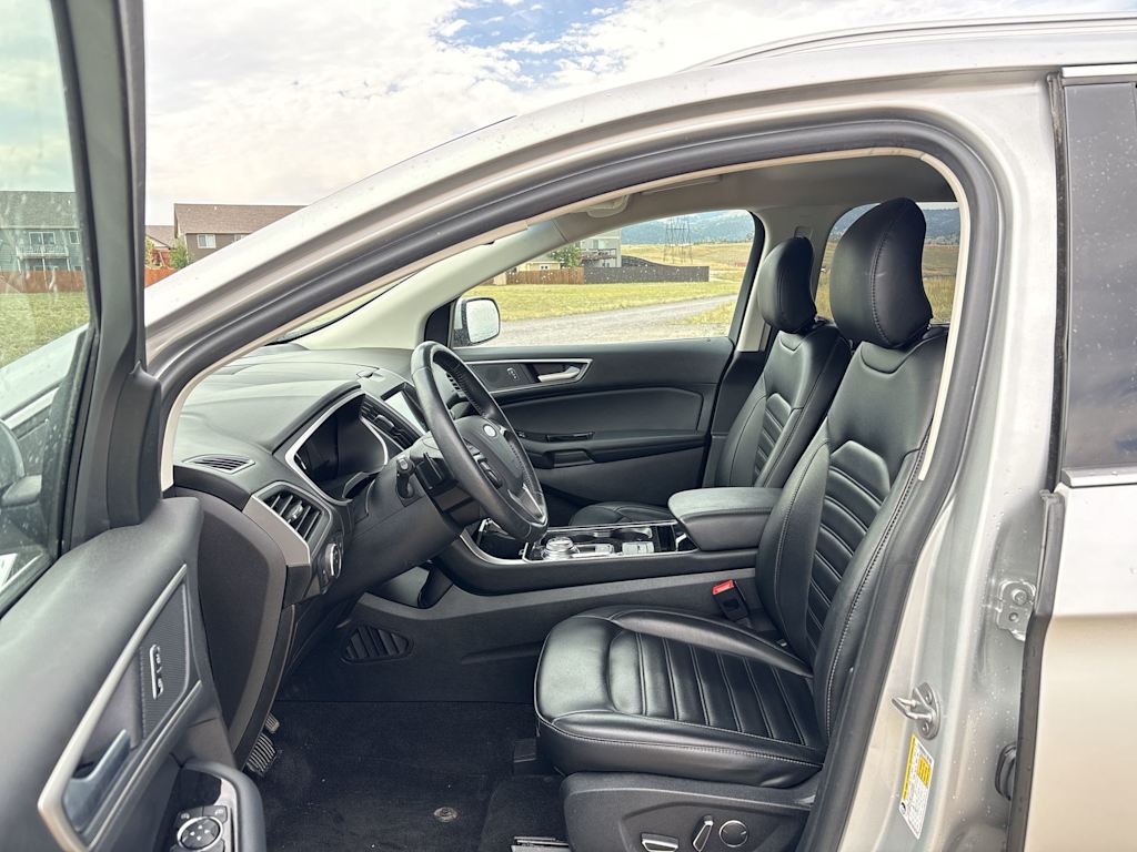 Thumbnail: 2019 Ford Edge - 9