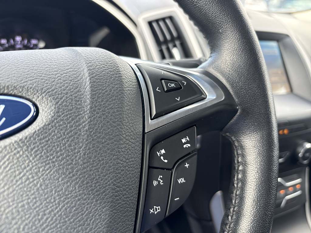 Thumbnail: 2019 Ford Edge - 33