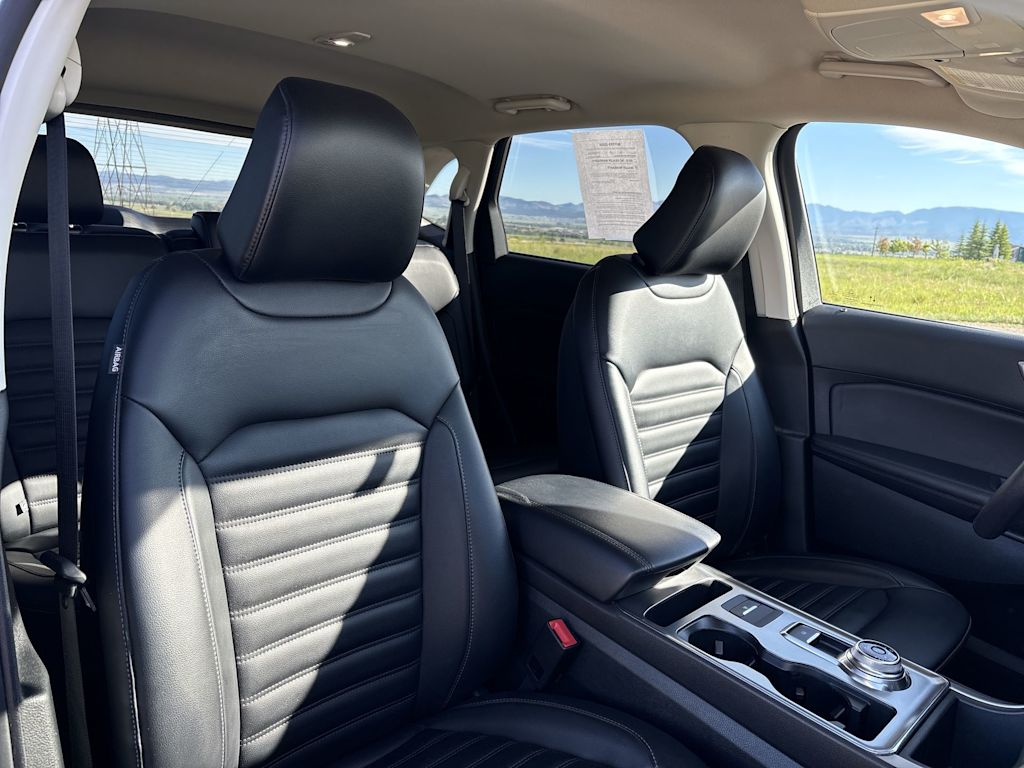 Thumbnail: 2022 Ford Edge - 10