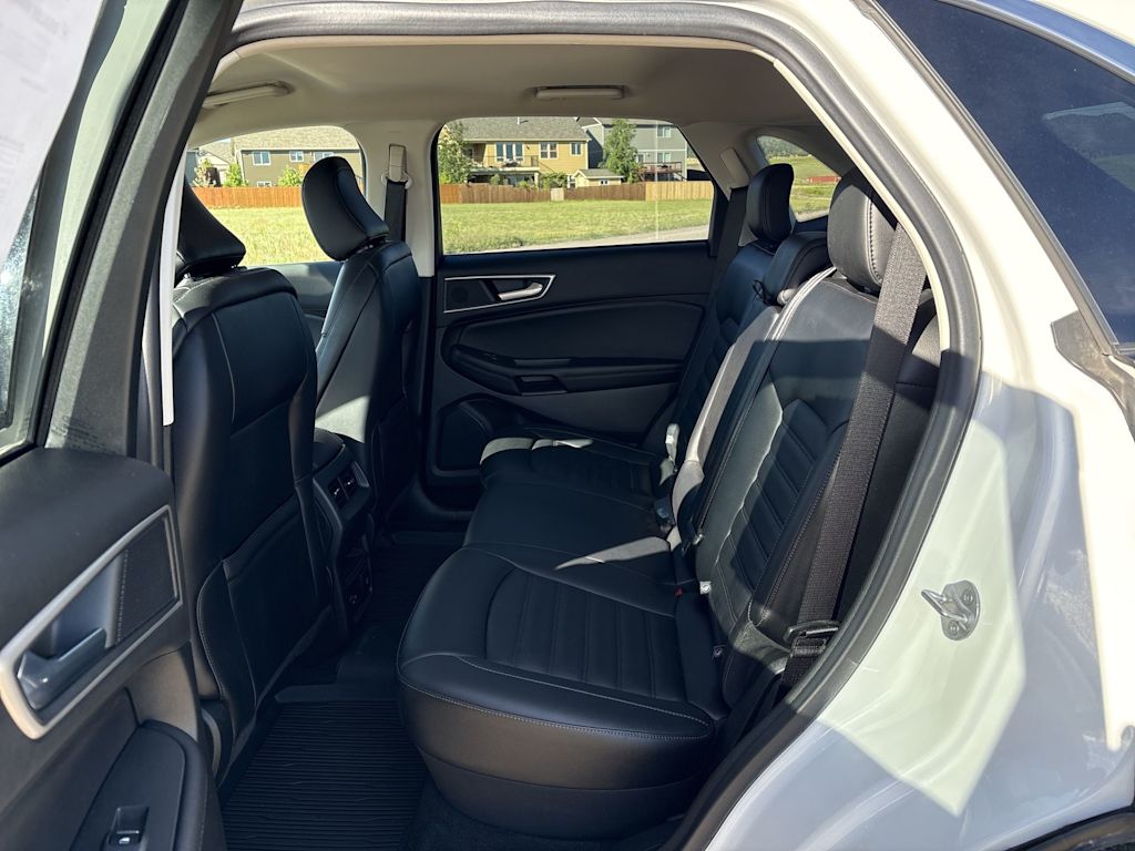 Thumbnail: 2022 Ford Edge - 36
