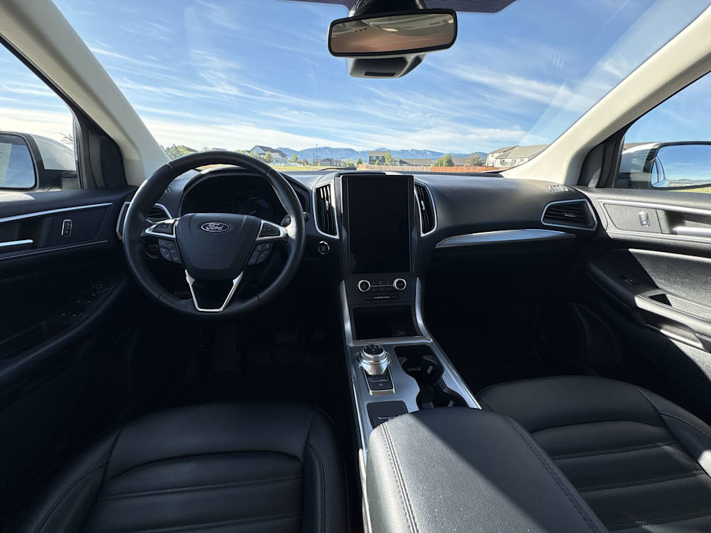 Thumbnail: 2022 Ford Edge - 2
