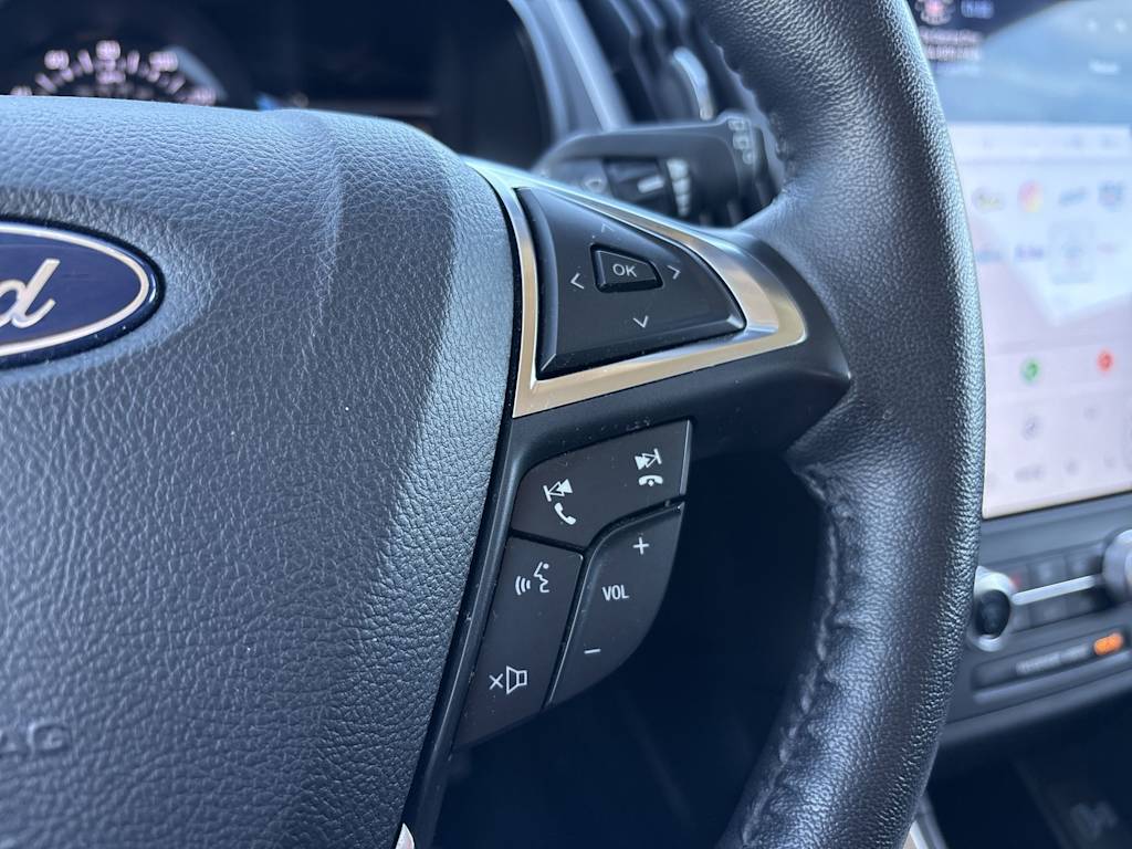 Thumbnail: 2022 Ford Edge - 32