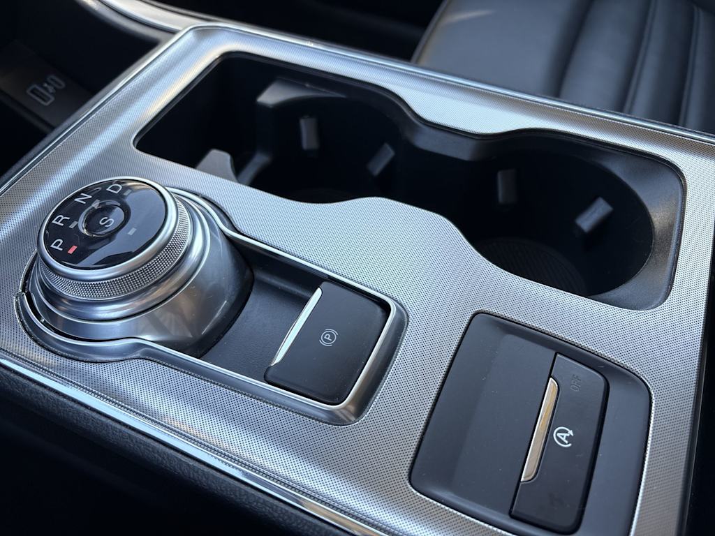 Thumbnail: 2022 Ford Edge - 13