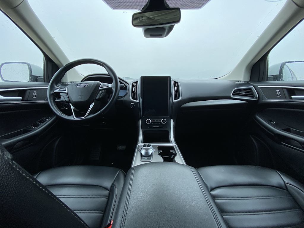 Thumbnail: 2023 Ford Edge - 2