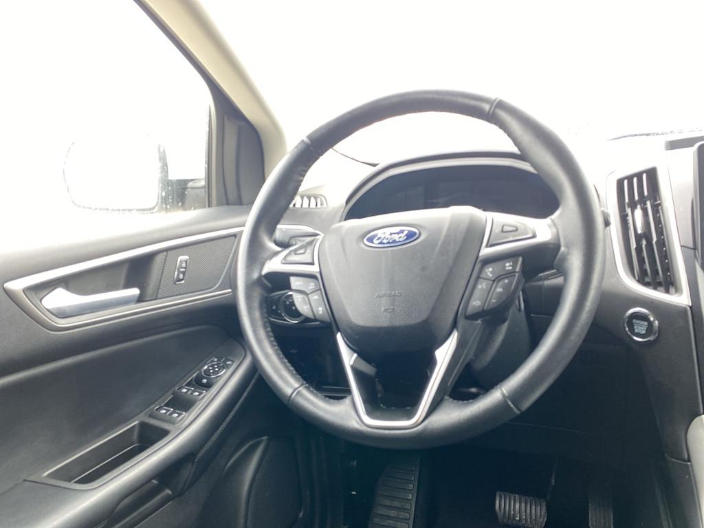 Thumbnail: 2023 Ford Edge - 8