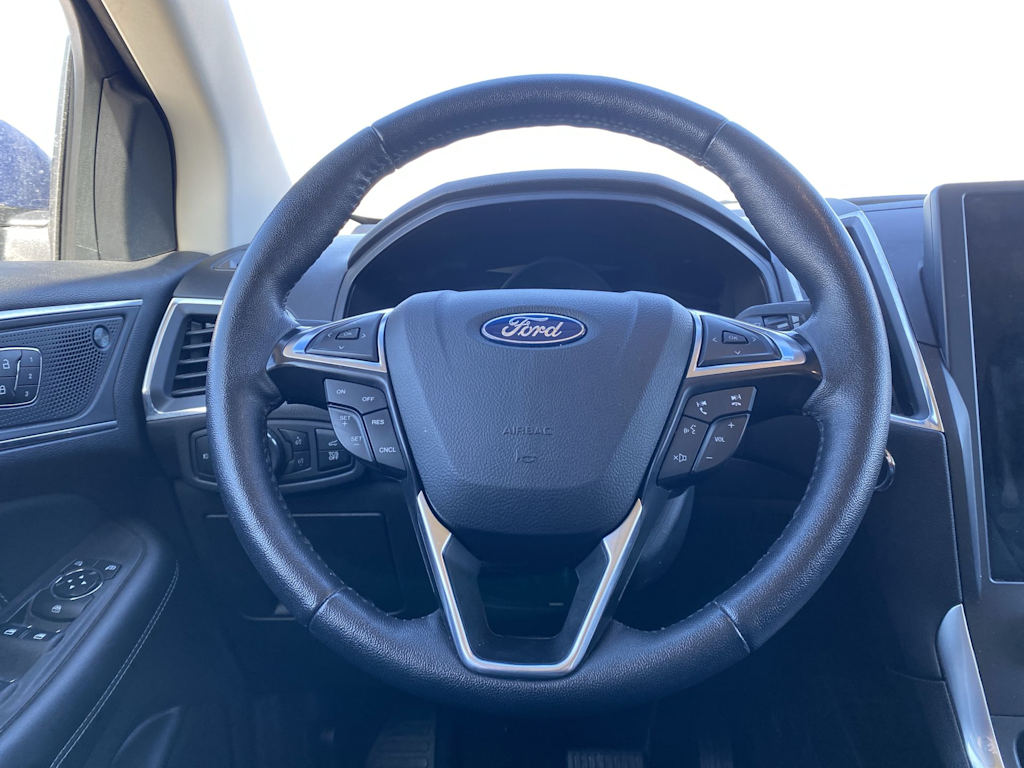 Thumbnail: 2023 Ford Edge - 8