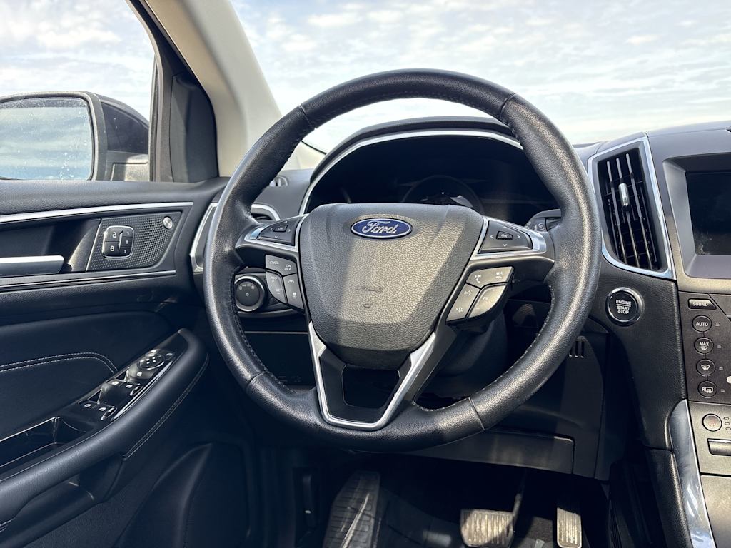 Thumbnail: 2019 Ford Edge - 8