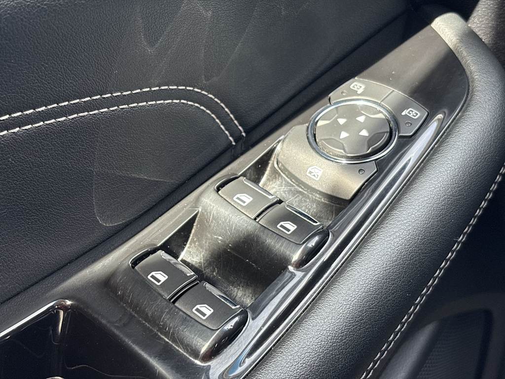 Thumbnail: 2019 Ford Edge - 25