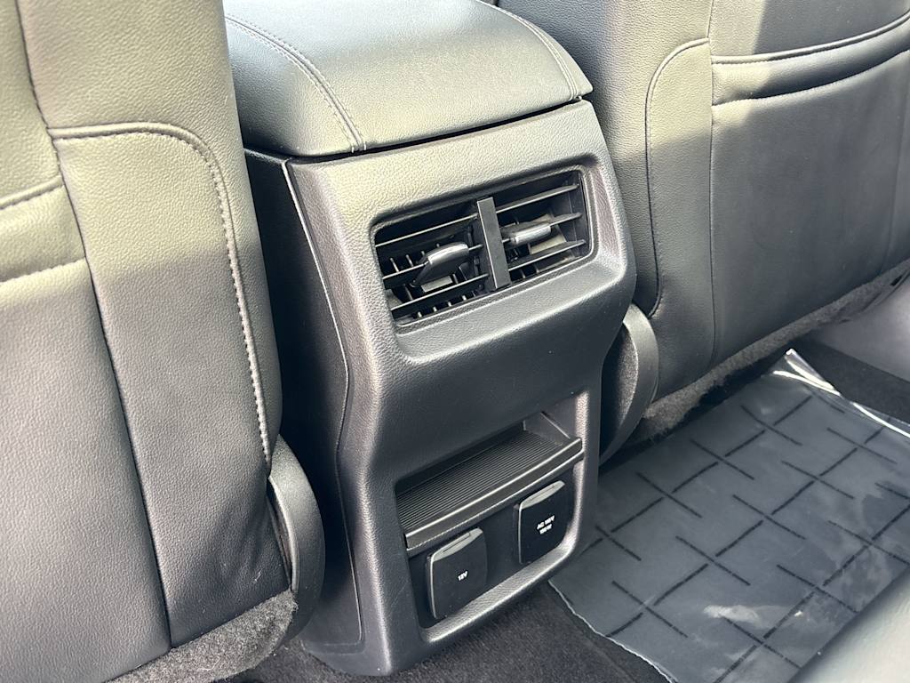 Thumbnail: 2019 Ford Edge - 37