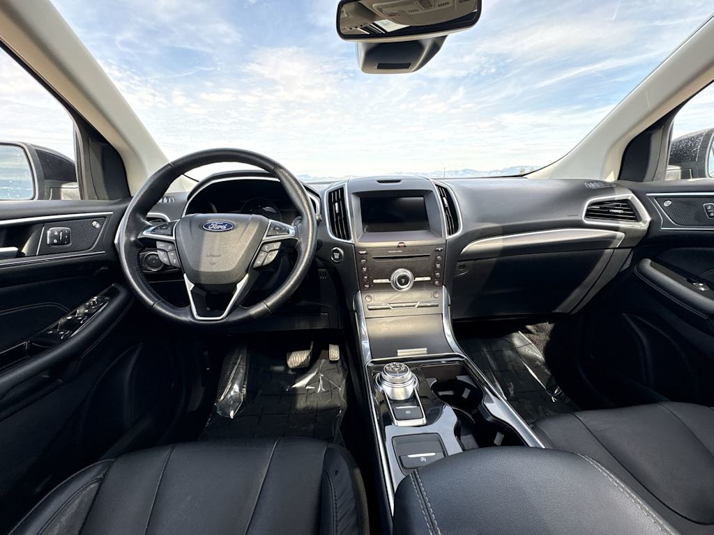 Thumbnail: 2019 Ford Edge - 2