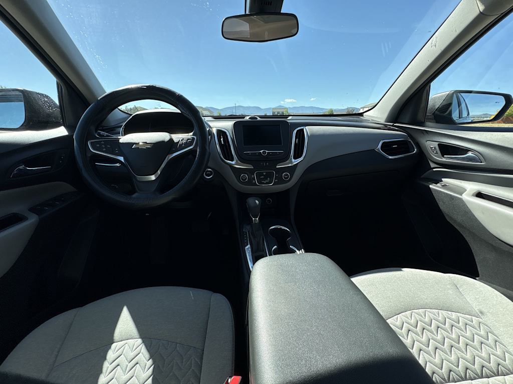 Thumbnail: 2022 Chevrolet Equinox - 2