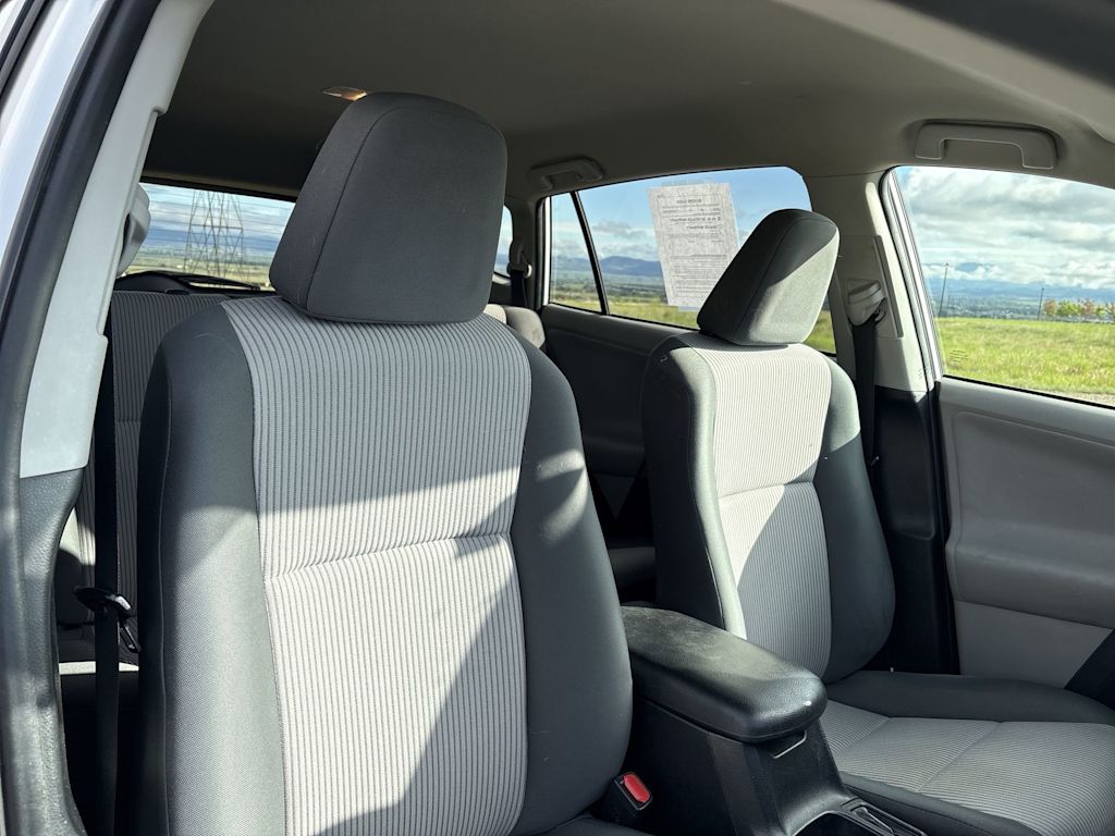 Thumbnail: 2013 Toyota RAV4 - 9