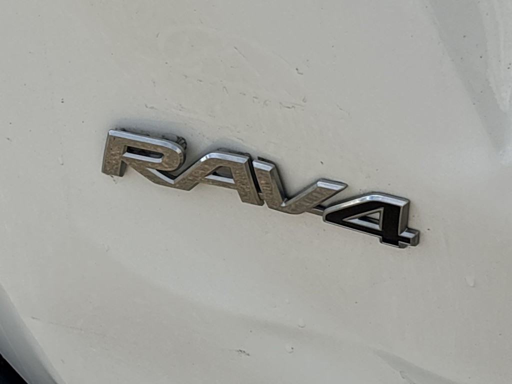 Thumbnail: 2013 Toyota RAV4 - 7