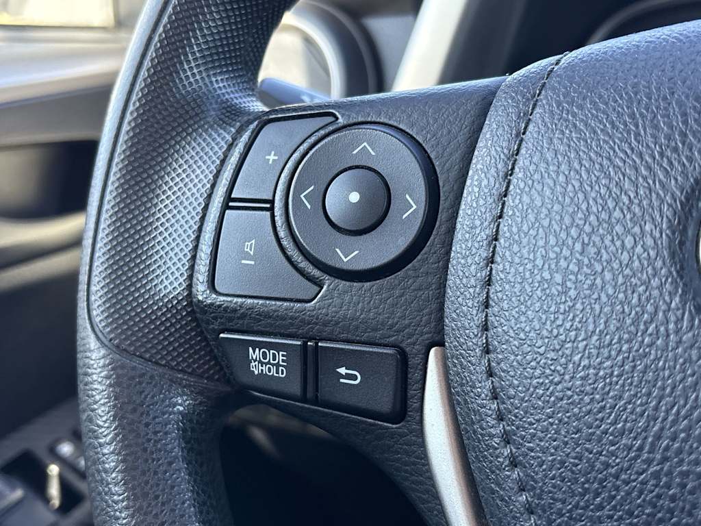 Thumbnail: 2013 Toyota RAV4 - 34