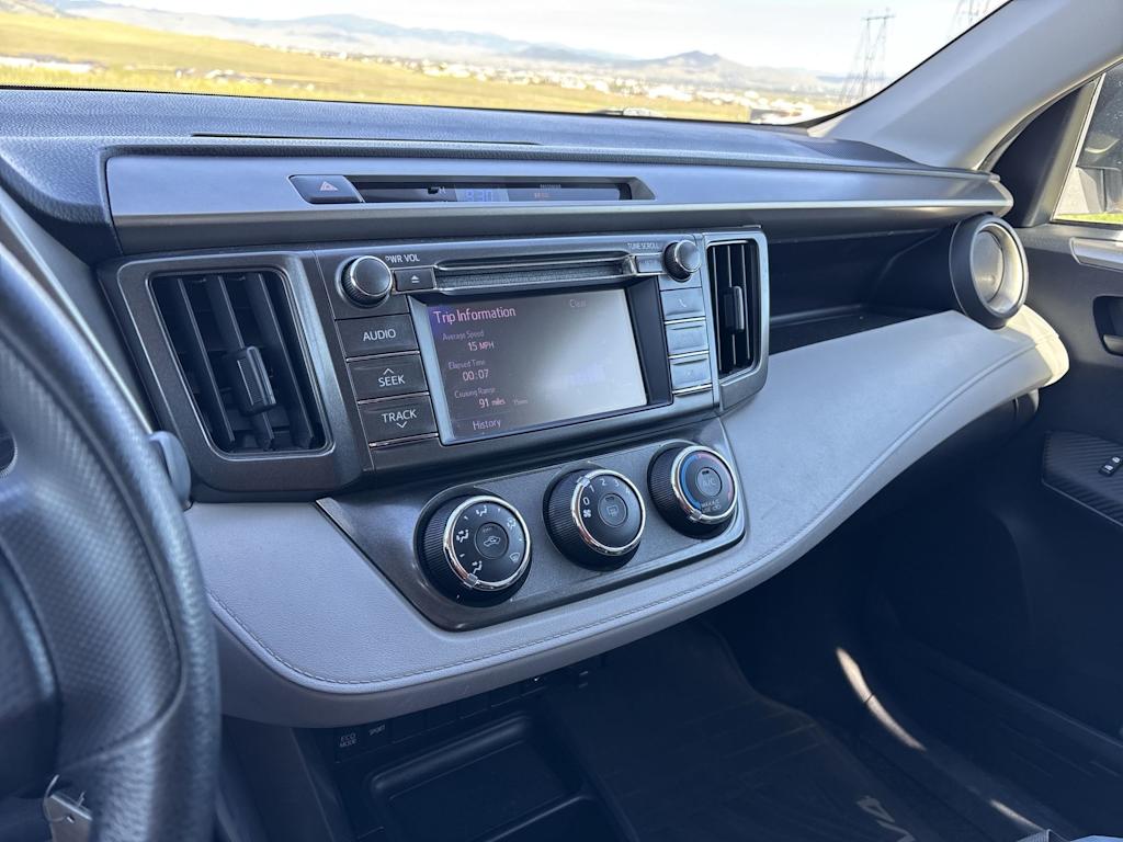 Thumbnail: 2013 Toyota RAV4 - 29