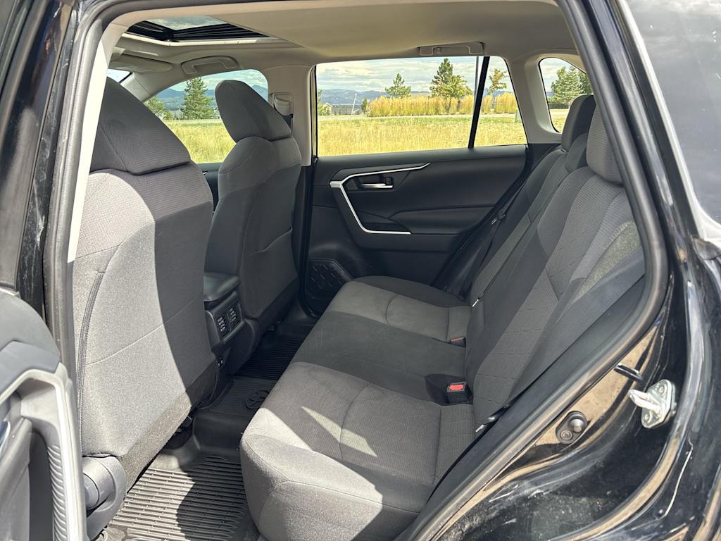 Thumbnail: 2019 Toyota RAV4 - 37