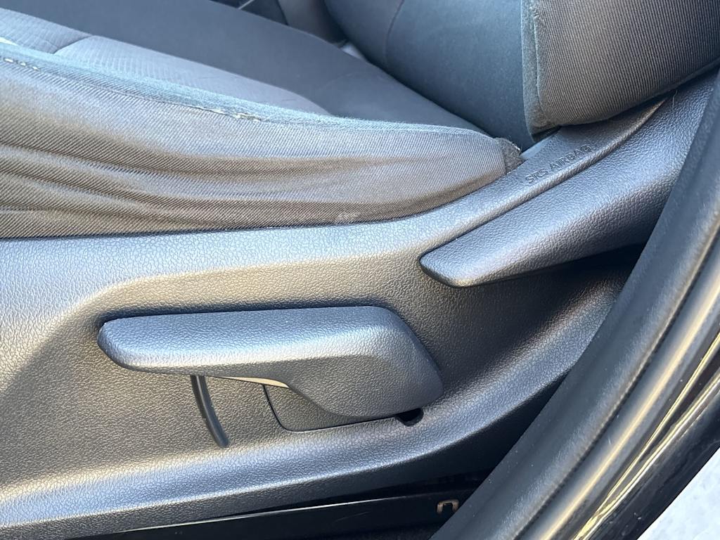 Thumbnail: 2019 Toyota RAV4 - 27