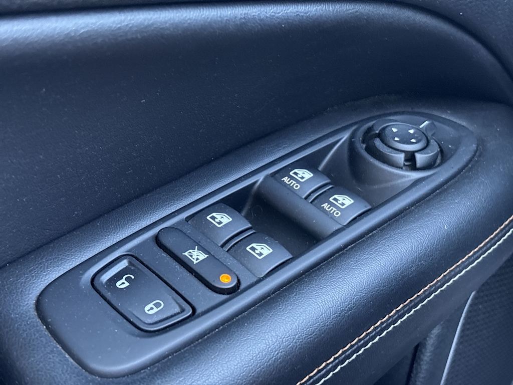 Thumbnail: 2018 Jeep Compass - 25