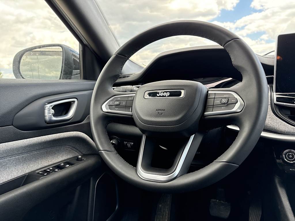 Thumbnail: 2024 Jeep Compass - 8