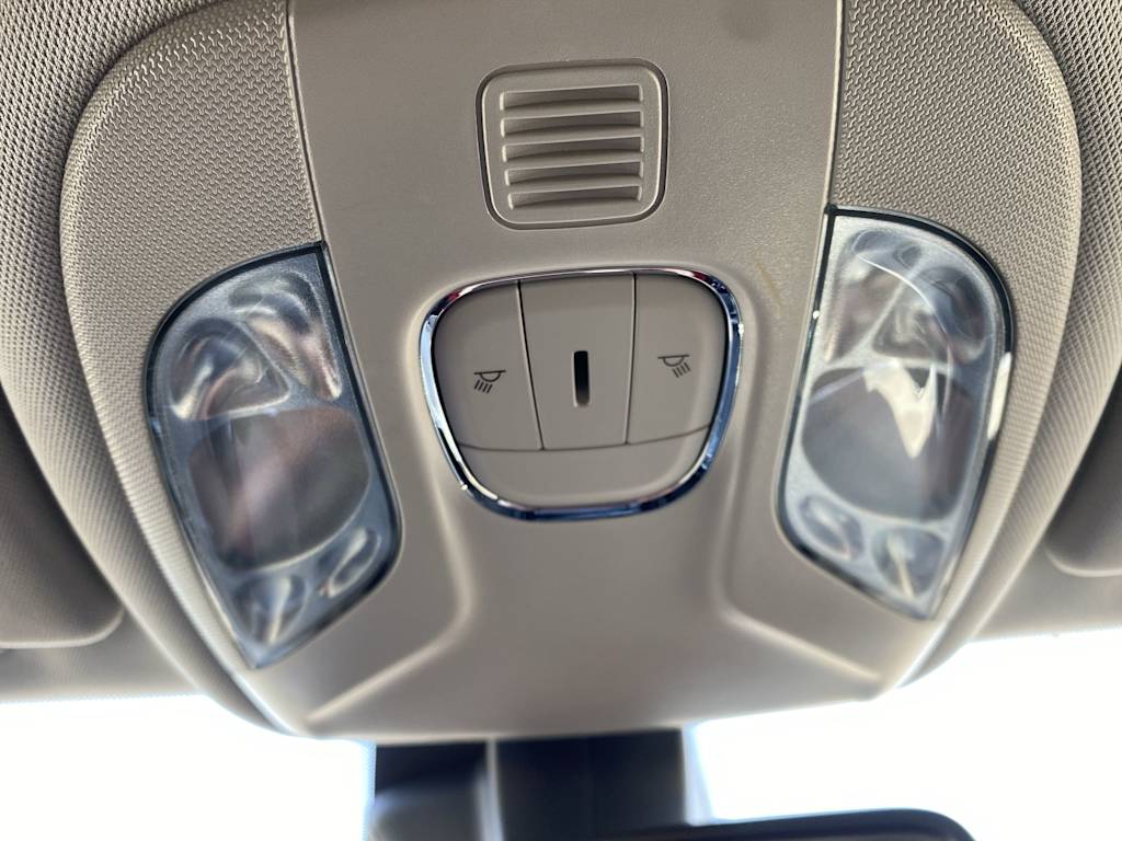 Thumbnail: 2022 Jeep Compass - 31