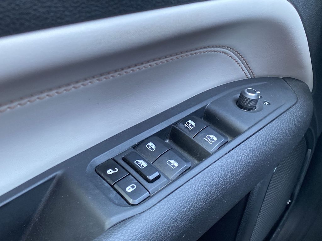 Thumbnail: 2022 Jeep Compass - 26