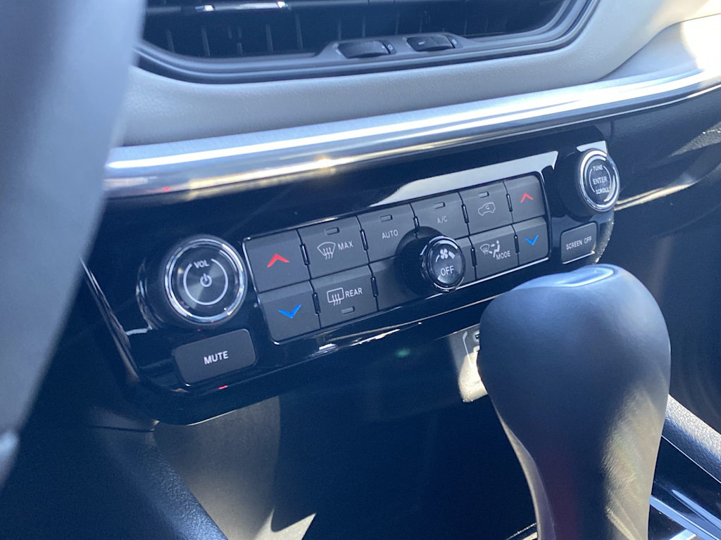 Thumbnail: 2023 Jeep Compass - 28