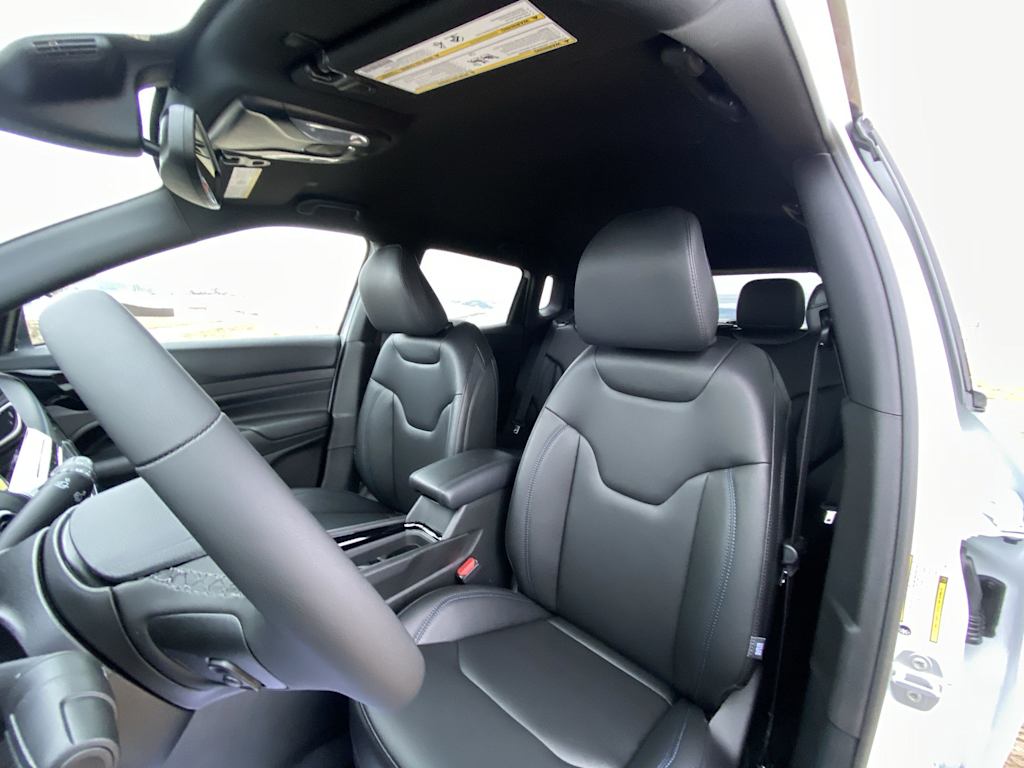 Thumbnail: 2026 Jeep Compass - 6