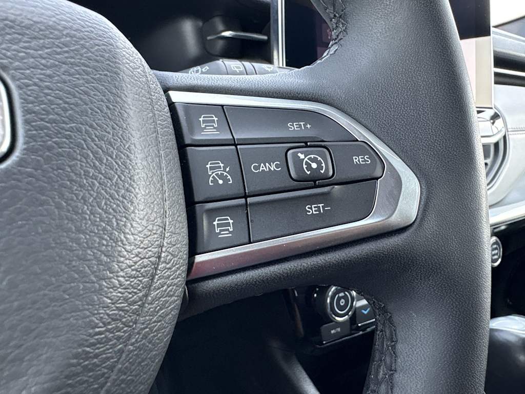 Thumbnail: 2024 Jeep Compass - 34