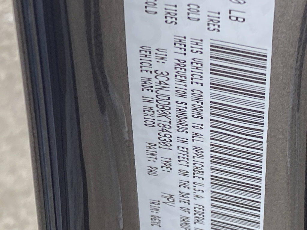 Thumbnail: 2019 Jeep Compass - 11