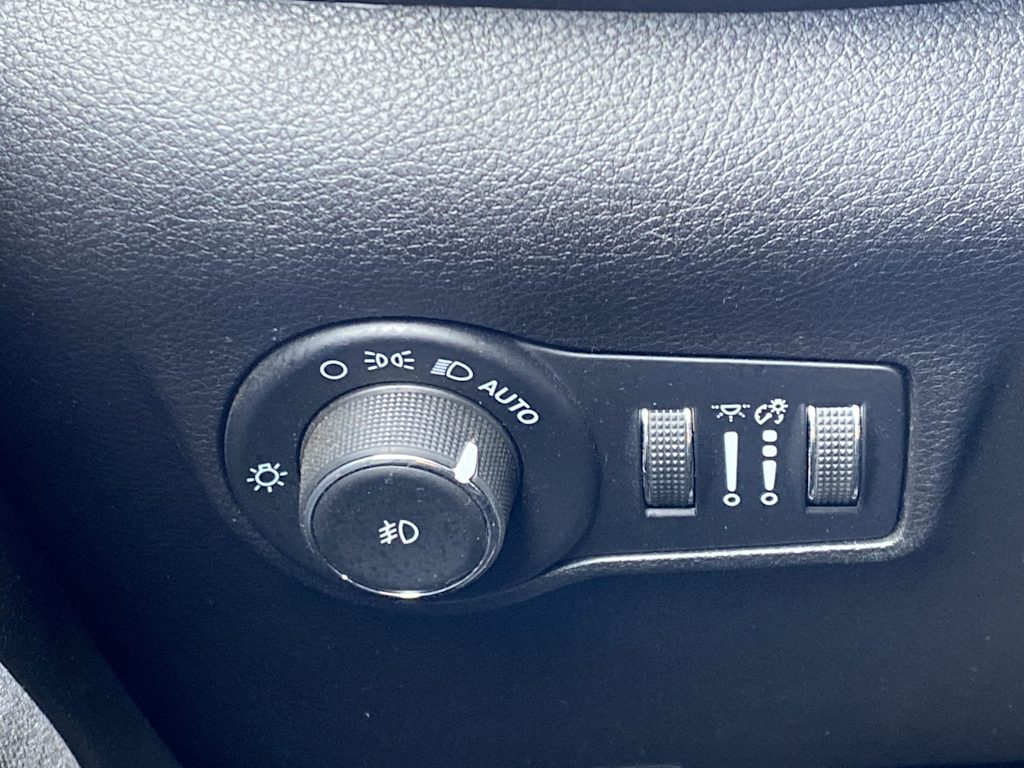 Thumbnail: 2022 Jeep Compass - 27