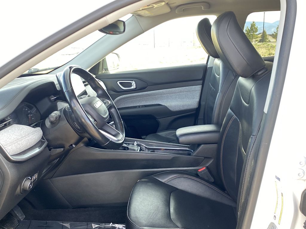 Thumbnail: 2022 Jeep Compass - 9