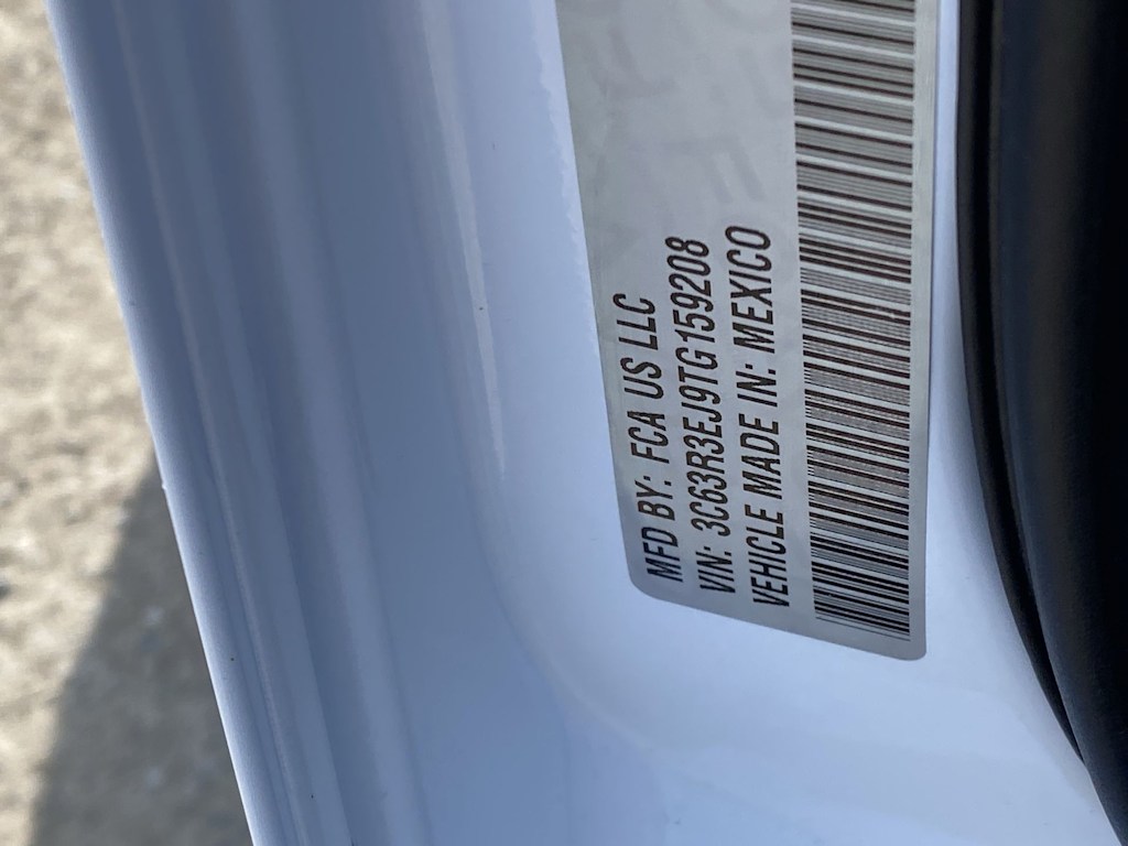 2026 RAM 3500 Laramie - Photo 12