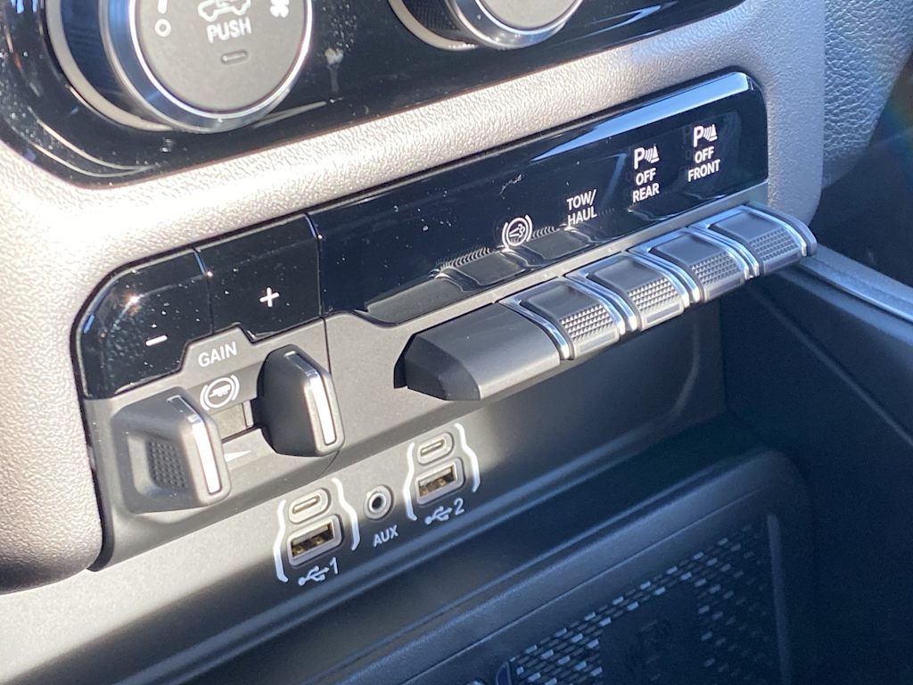 Thumbnail: 2026 RAM 3500 - 30