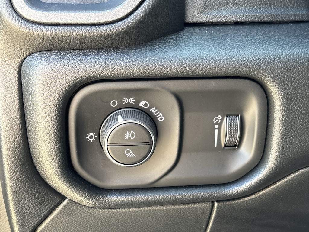 Thumbnail: 2026 RAM 2500 - 25
