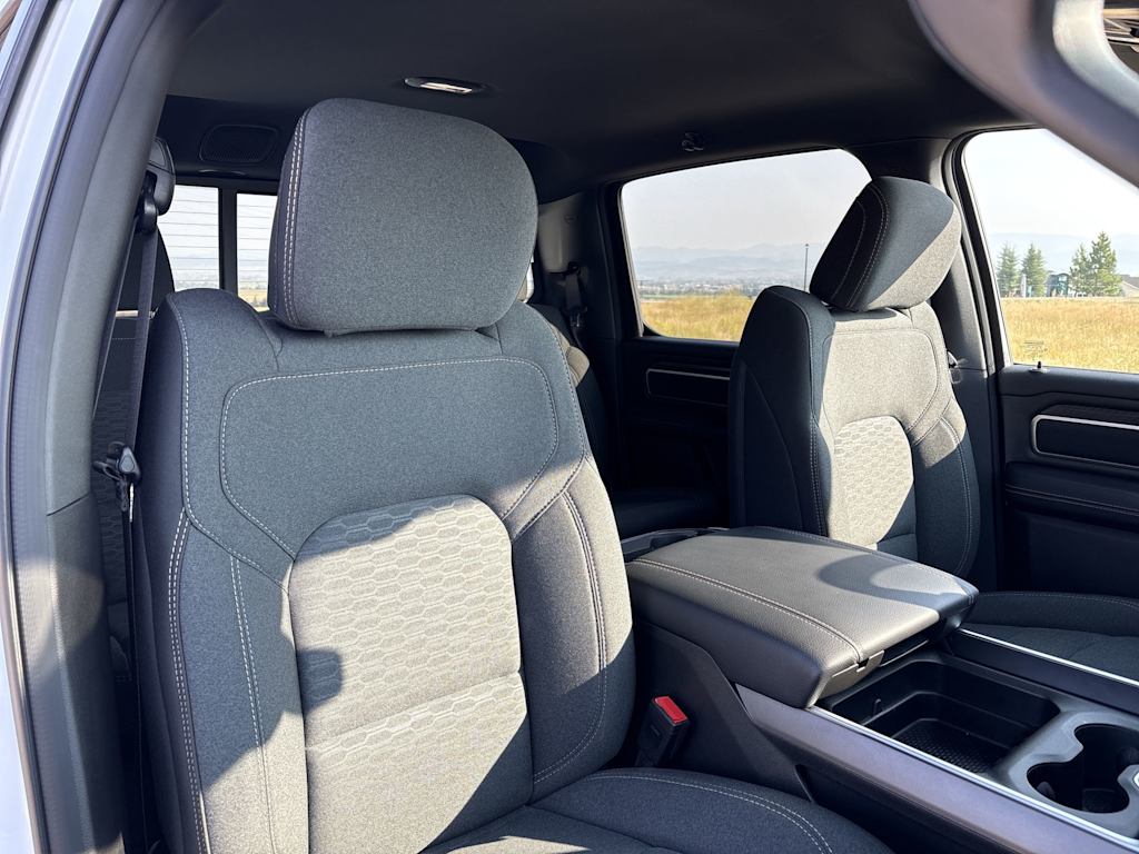 Thumbnail: 2026 RAM 1500 - 10