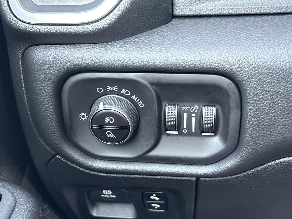 Thumbnail: 2026 RAM 1500 - 27
