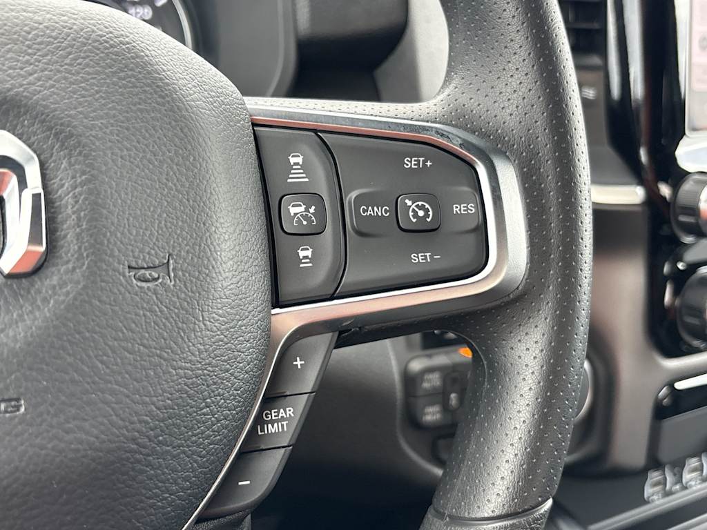 Thumbnail: 2026 RAM 1500 - 32