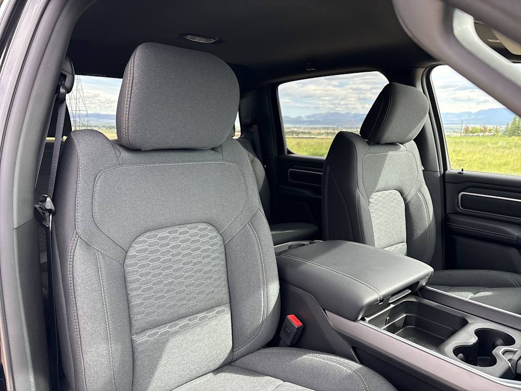 Thumbnail: 2026 RAM 1500 - 9