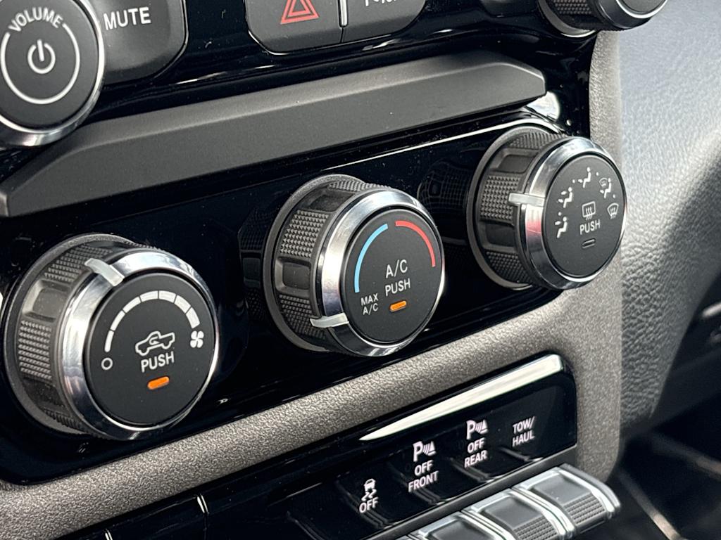 Thumbnail: 2026 RAM 1500 - 27