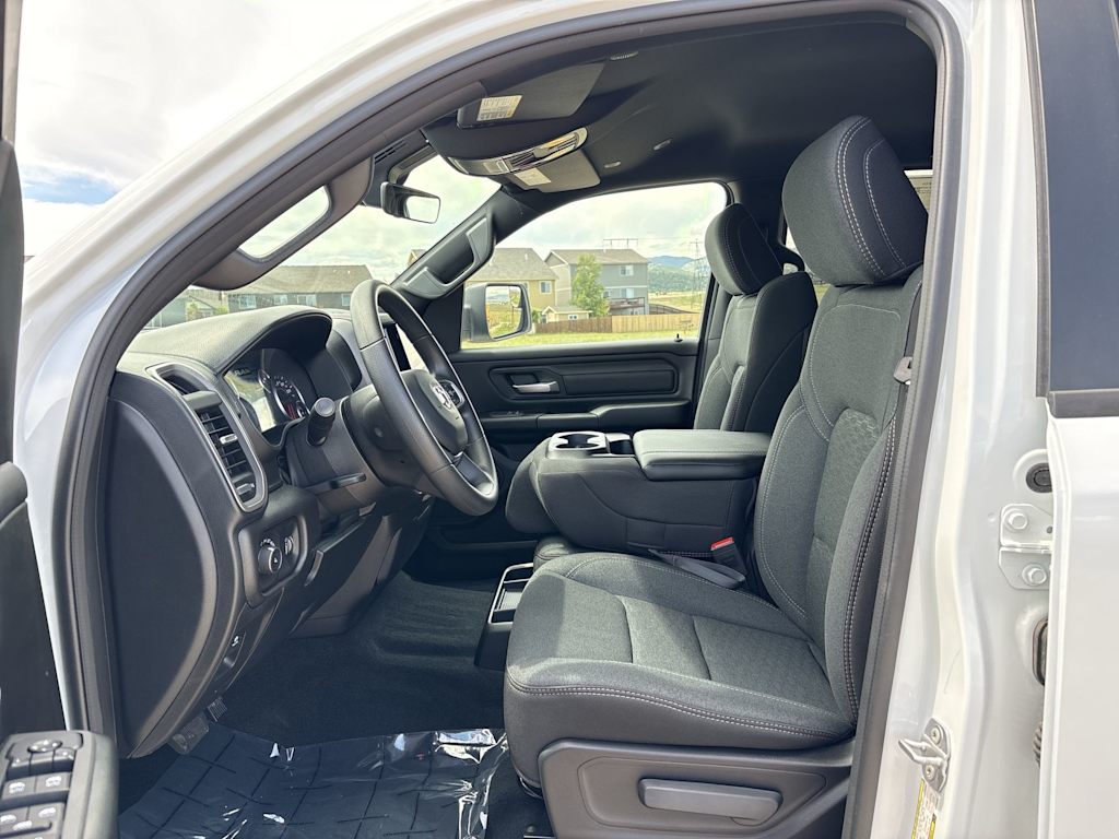 Thumbnail: 2026 RAM 1500 - 9