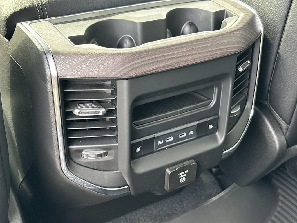 Thumbnail: 2026 RAM 1500 - 38