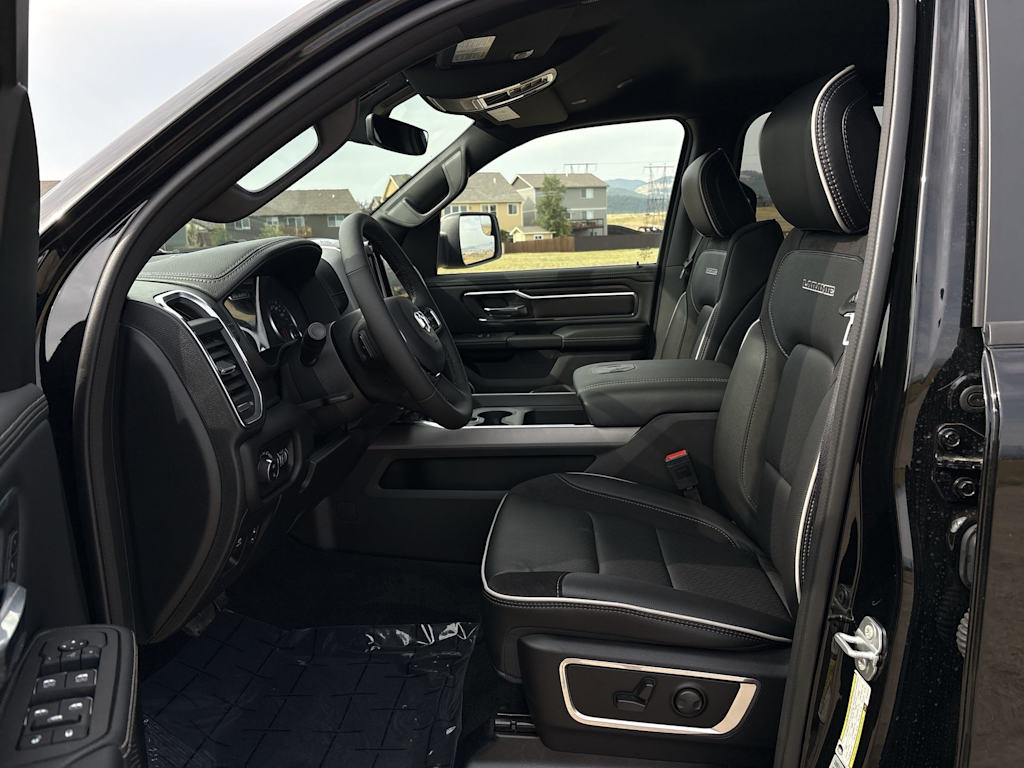 Thumbnail: 2026 RAM 1500 - 9