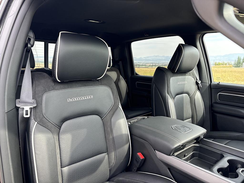 Thumbnail: 2026 RAM 1500 - 10
