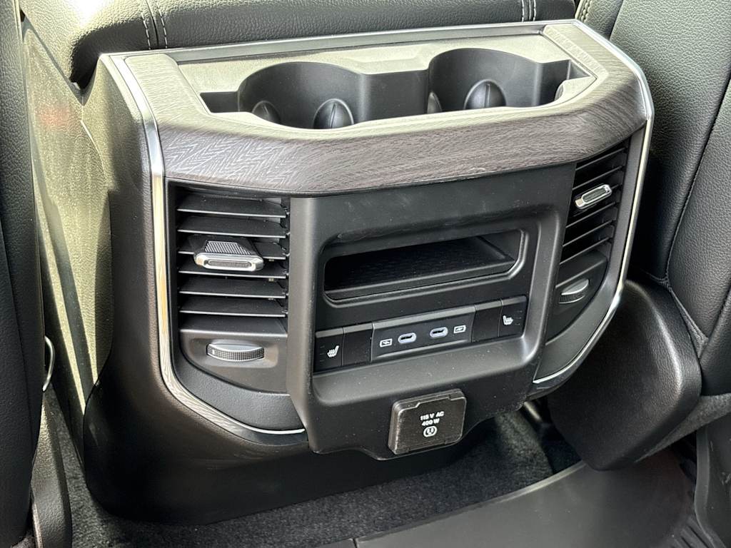 Thumbnail: 2026 RAM 1500 - 38