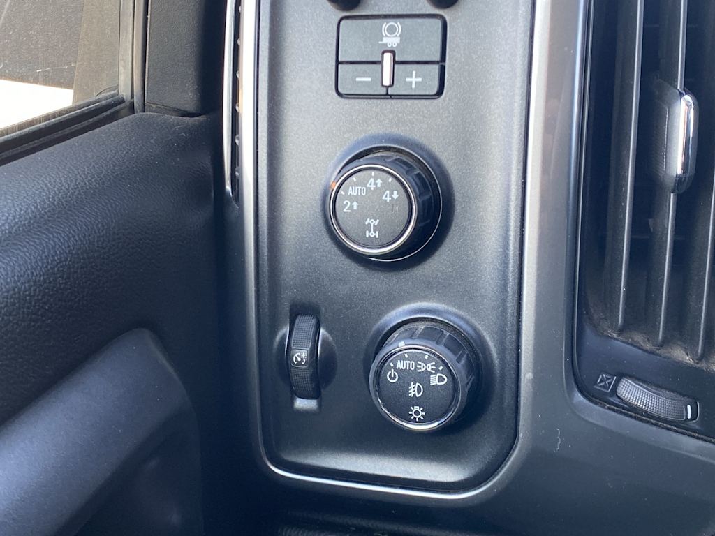 Thumbnail: 2016 Chevrolet Silverado 1500 - 26